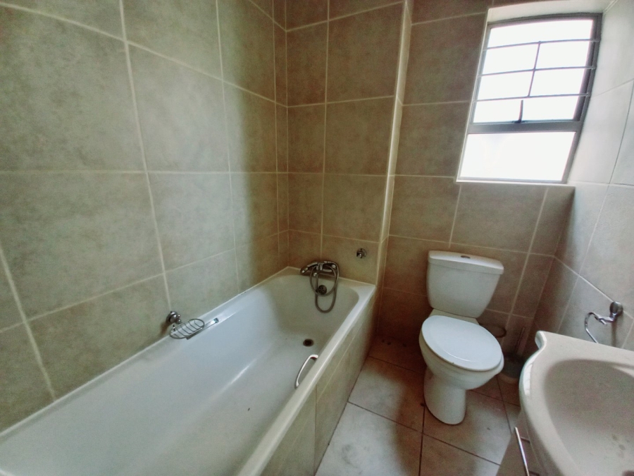 2 Bedroom Property for Sale in Dassie Rand North West